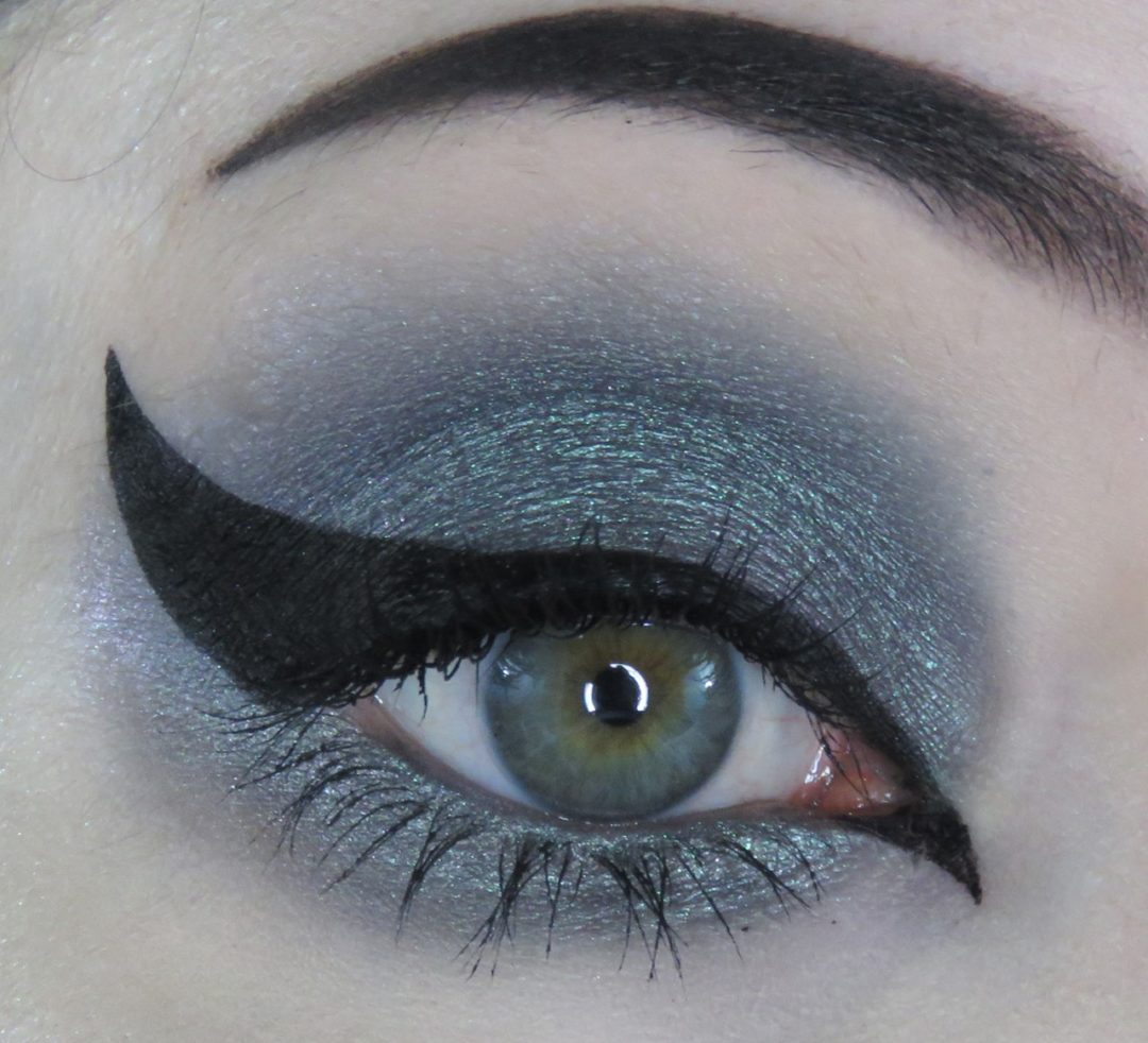 SQUALO! Eyeshadow VEGAN | My Pretty Zombie Cosmetics